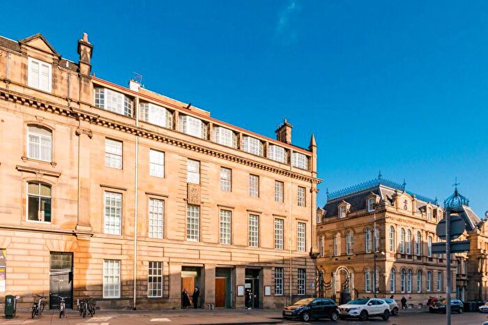 2 Bedroom Flat For Sale In B/ Chambers Street, Old Town, Edinburgh, EH1