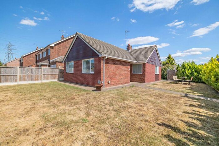 3 Bedroom Bungalow For Sale In Willow Close, Canterbury, Kent, CT2
