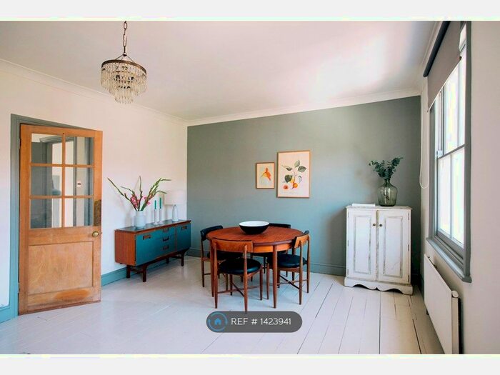 2 Bedroom Flat To Rent In Landseer Road, London, N19