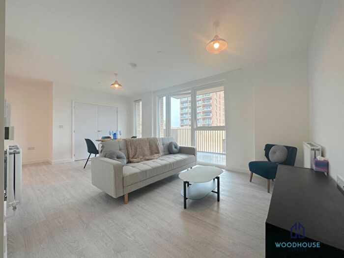 2 Bedroom Apartment To Rent In Shearwater Drive, London, NW9