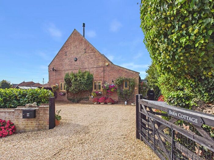 3 Bedroom Detached Bungalow For Sale In Stow Road, Wiggenhall St Mary Magdalen, PE34