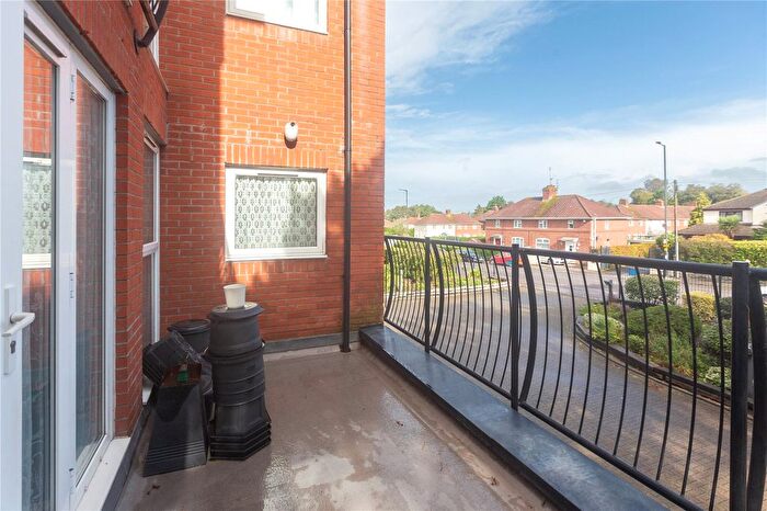 2 Bedroom Flat To Rent In Lodge Road, Speedwell, Bristol, BS15