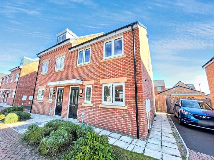 3 Bedroom Semi-Detached House For Sale In Rother Close, Hebburn, NE31
