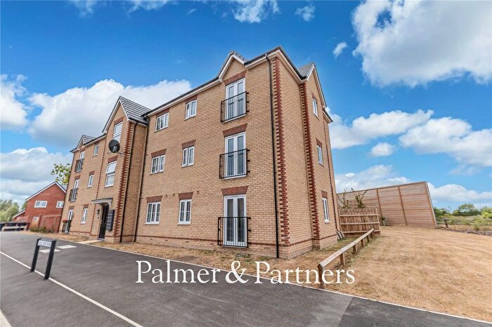 2 Bedroom Flat For Sale In Vale View Road, Sproughton, Suffolk, IP8