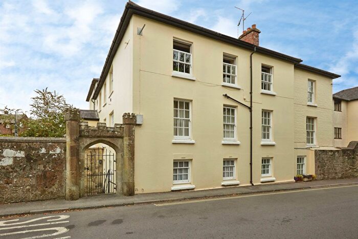 1 Bedroom Flat For Sale In Salisbury Road, Shaftesbury, SP7