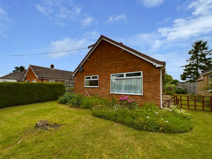 3 Bedroom Detached Bungalow For Sale In Church Road, Wiggenhall St Mary Magdalen, King's Lynn, PE34