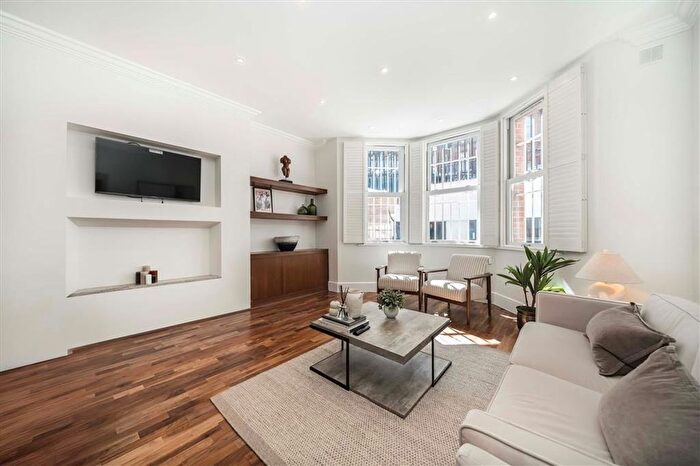 2 Bedroom Flat To Rent In Cresswell Gardens, South Kensington, SW5