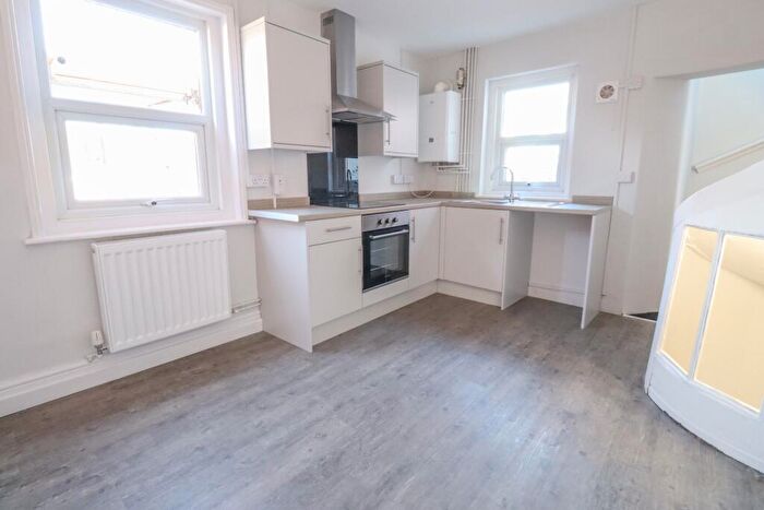 3 Bedroom Maisonette To Rent In High Street, Holbeach, PE12