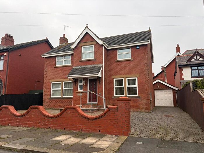 4 Bedroom Detached House For Sale In Gosforth Road, Blackpool, Lancashire, FY2