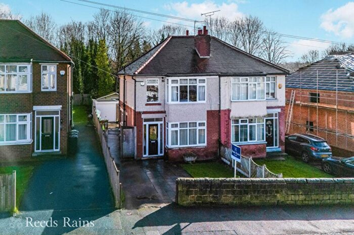 3 Bedroom Semi Detached House For Sale In Oakwood Lane, Leeds, West Yorkshire, LS8