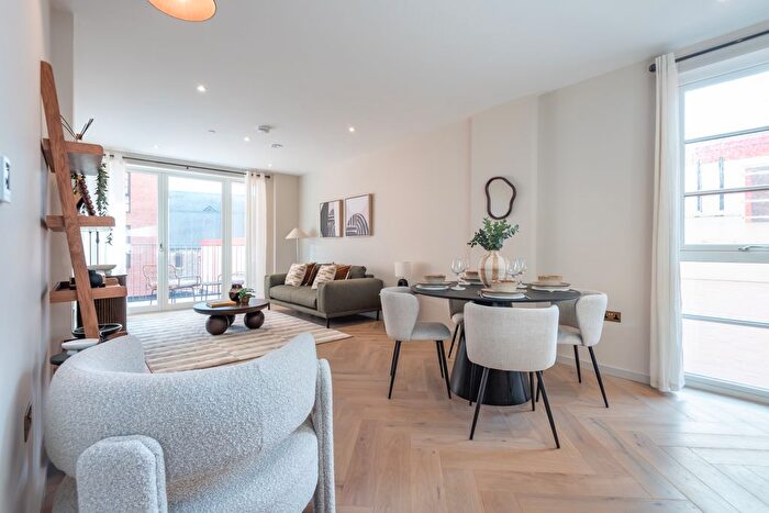 1 Bedroom Flat For Sale In The Tipton, Highgate Road, NW5