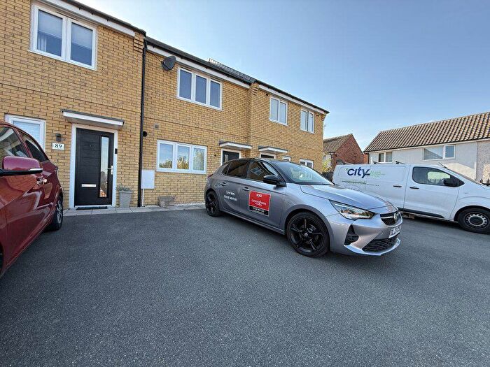 2 Bedroom Terraced House To Rent In Purbeck Drive, NN18