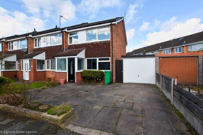 3 Bedroom Terraced House To Rent In Amberwood Drive, Manchester, M23