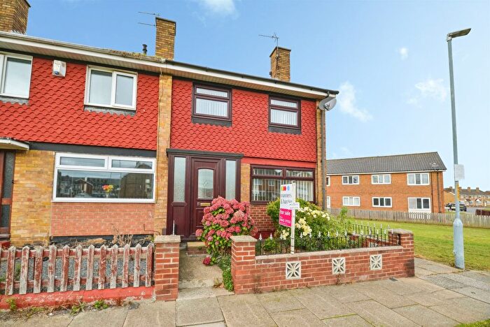 3 Bedroom Terraced House For Sale In Burwell Road, Middlesbrough, TS3