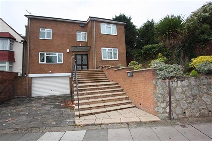 5 Bedroom Detached House For Sale In The Vale, Golders Green, NW11