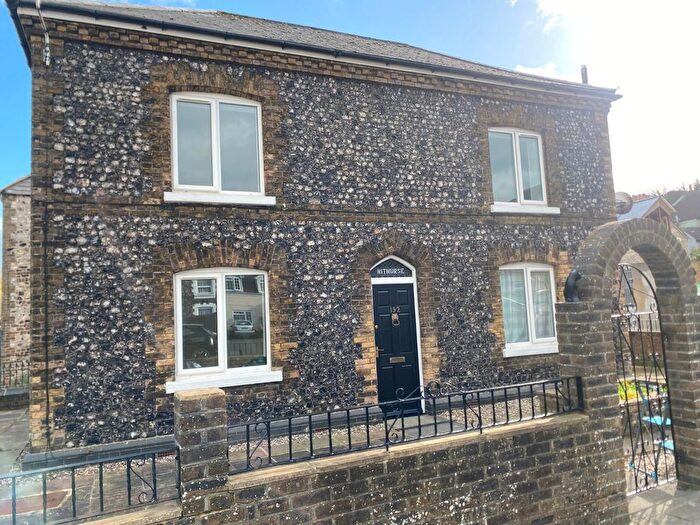 3 Bedroom Detached House To Rent In London Road, Dover, Kent, CT17