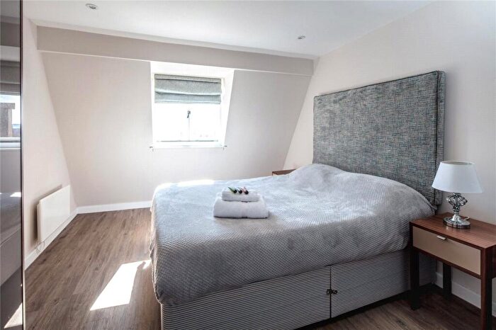 1 Bedroom Apartment To Rent In Charlotte Street, City Centre, BS1