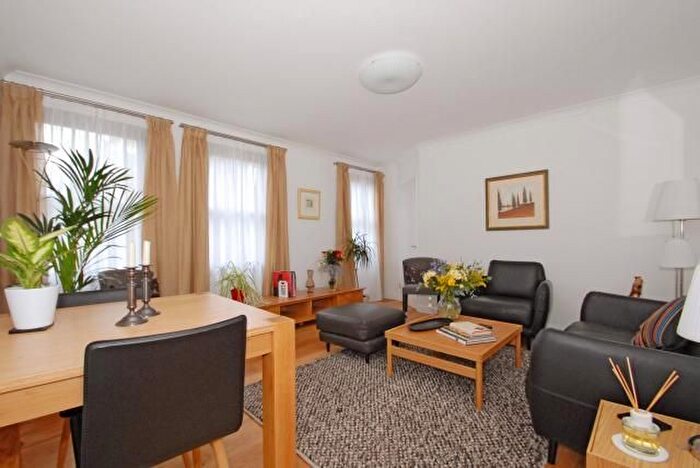 1 Bedroom Flat To Rent In Woodstock Road, Summertown, OX2