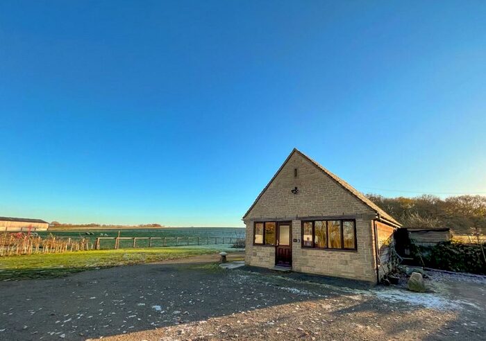 Studio To Rent In Ducklington Farm, Course Hill Lane, Ducklington, Witney, OX29