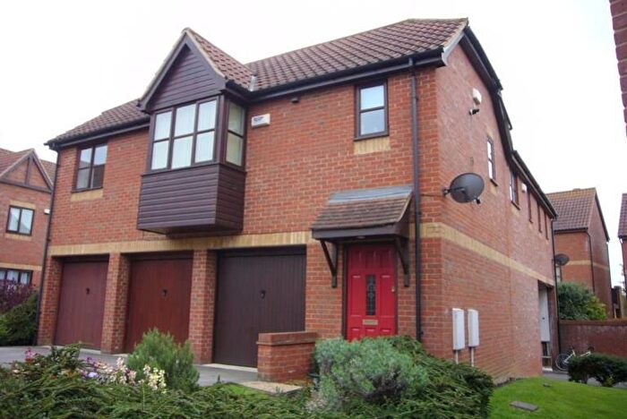 1 Bedroom Detached House To Rent In Ancona Gardens, Shenley Brook End, MK5