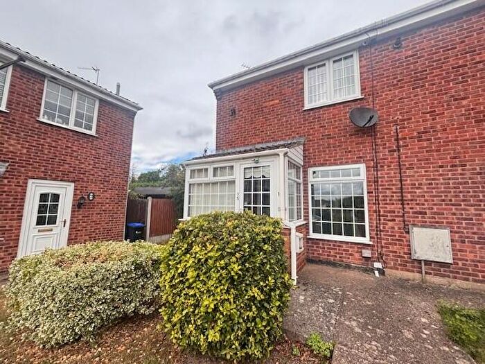 2 Bedroom End Of Terrace House To Rent In The Green, Huthwaite, NG17