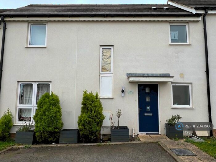 3 Bedroom Terraced House To Rent In Madura Gardens, Whitehouse, Milton Keynes, MK8