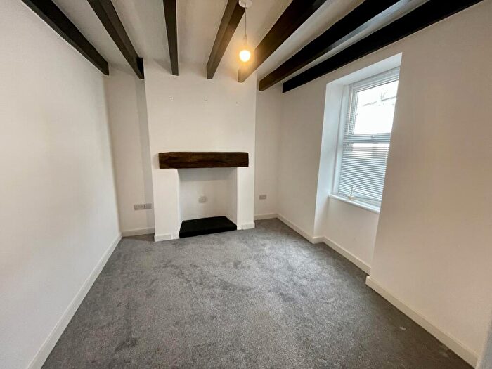 2 Bedroom Cottage To Rent In Eglwysbach, LL28