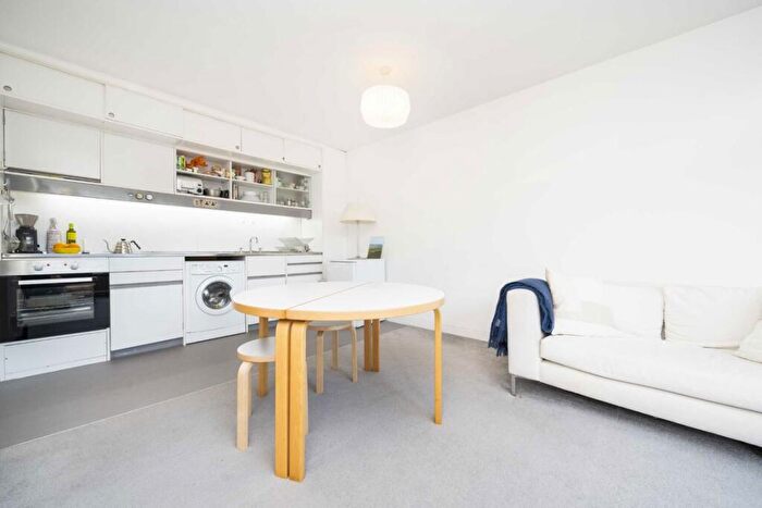 1 Bedroom Flat For Sale In Barbican, Bunyan Court, Barbican, EC2Y