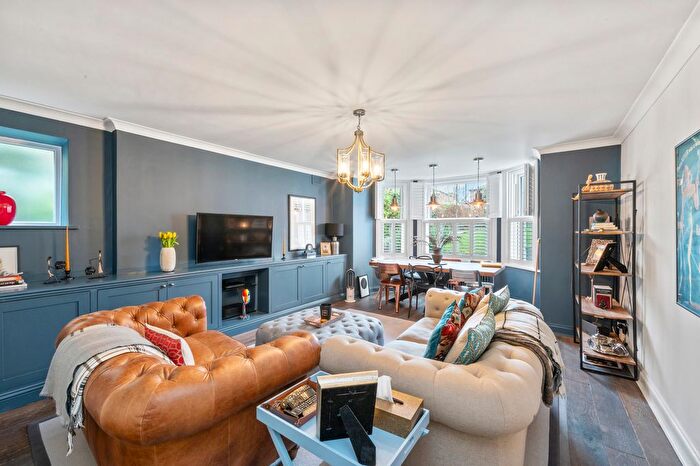 2 Bedroom Flat To Rent In Upper Richmond Road, SW15