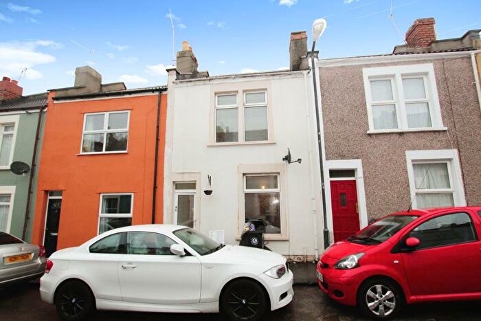 2 Bedroom Terraced House To Rent In Merioneth Street - Victoria Park, BS3