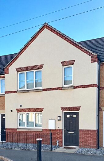 3 Bedroom Terraced House To Rent In Midland Road, Peterborough, PE3