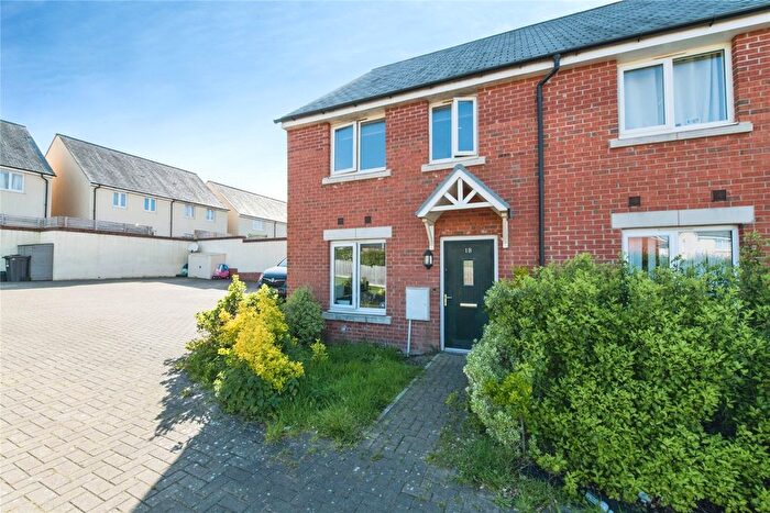 3 Bedroom End Terrace House For Sale In Crabtree Close, Cranbrook, Exeter, Devon, EX5