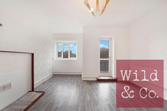 4 Bedroom Flat For Sale In Loddiges Road, London, E9