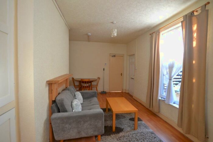 2 Bedroom Flat To Rent In North Road, West Bridgford, NG2