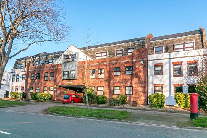 2 Bedroom Retirement Property For Sale In Elmwood Court, High Street, Baldock, SG7