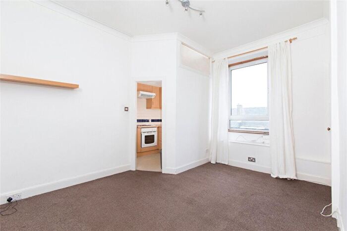 1 Bedroom Terraced House To Rent In Piersfield Grove, Craigentinny, Edinburgh, EH8