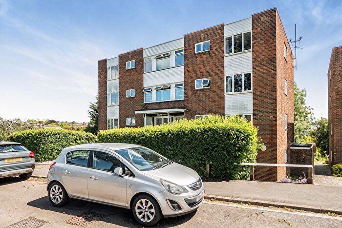 2 Bedroom Flat For Sale In Westover Gardens, Westbury-On-Trym, Bristol, BS9