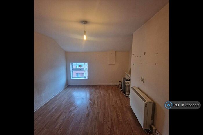 Studio To Rent In Picton Crescent, Liverpool, L15
