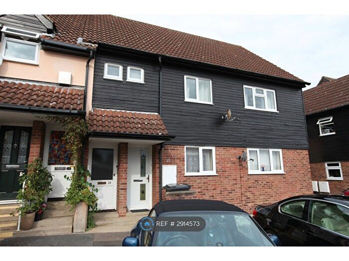 2 Bedroom Flat To Rent In Kenworthy Road, Braintree, CM7
