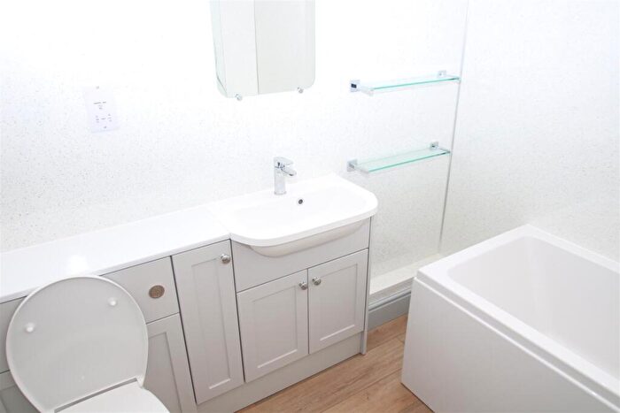 2 Bedroom Barn Conversion To Rent In Southwick Court, Southwick, Trowbridge, BA14