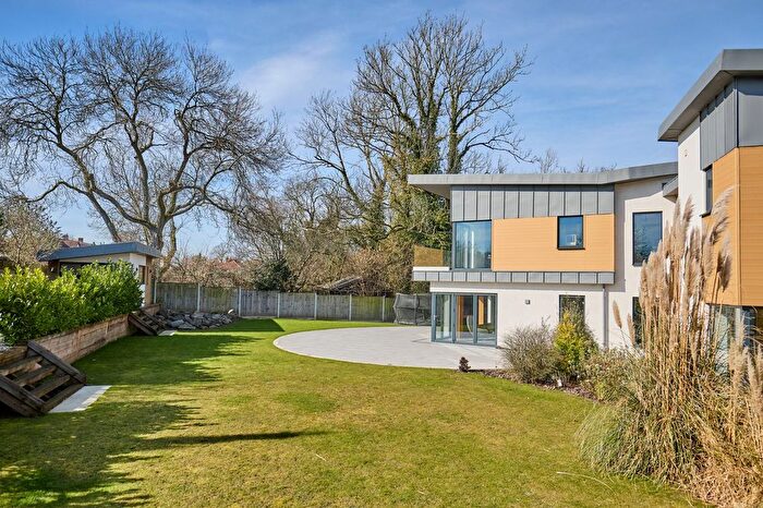 6 Bedroom Detached House For Sale In Damgate Lane, Acle, Norwich, NR13