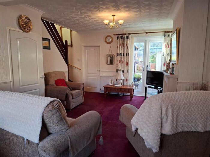 3 Bedroom End Of Terrace House For Sale In Grove Road, Risca, Newport, NP11