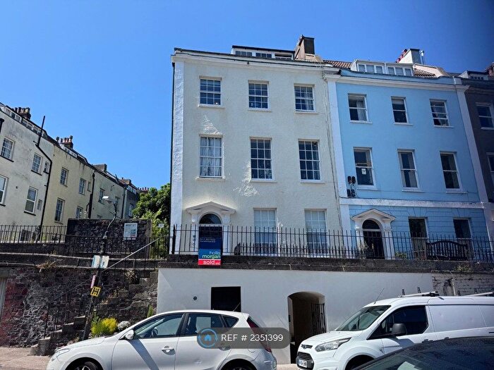 4 Bedroom Flat To Rent In Richmond Terrace, Clifton, Bristol, BS8