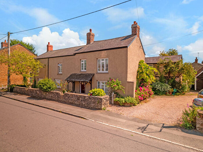 5 Bedroom Detached House For Sale In High Street Croughton Brackley, Northamptonshire, NN13