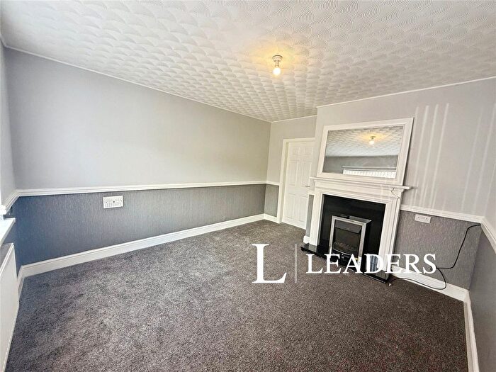 3 Bedroom Semi-Detached House To Rent In Pinewood Crescent, Stoke-On-Trent, Staffordshire, ST3