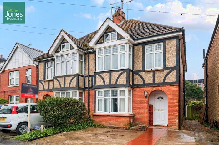 3 Bedroom Semi-Detached House To Rent In Bridge Road, Worthing, West Sussex, BN14
