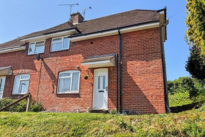 3 Bedroom Semi-Detached House For Sale In Winchester, SO23