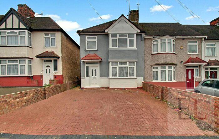 3 Bedroom Semi-Detached House To Rent In Egerton Road, Wembley, HA0