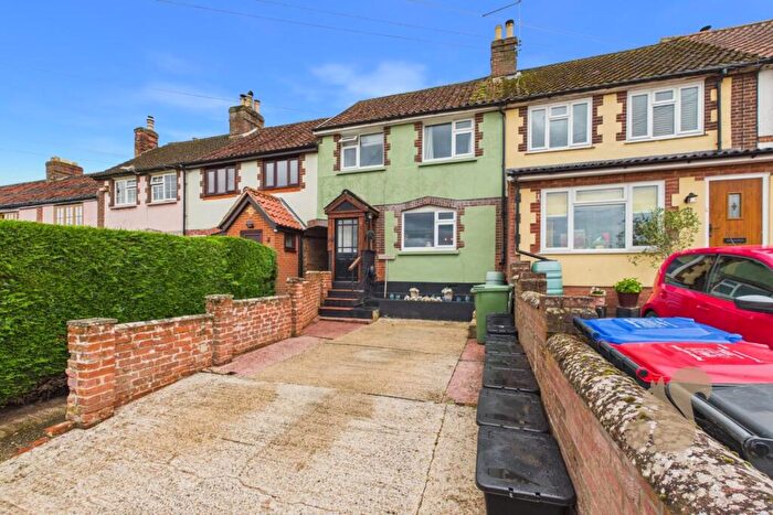 3 Bedroom Terraced House For Sale In Kitchen Hill, Bulmer, CO10