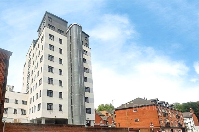 1 Bedroom Flat For Sale In Station Road, Aldershot, Hampshire, GU11